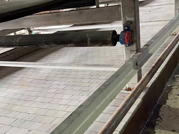 宜春银锂一期带式过滤机基座防腐